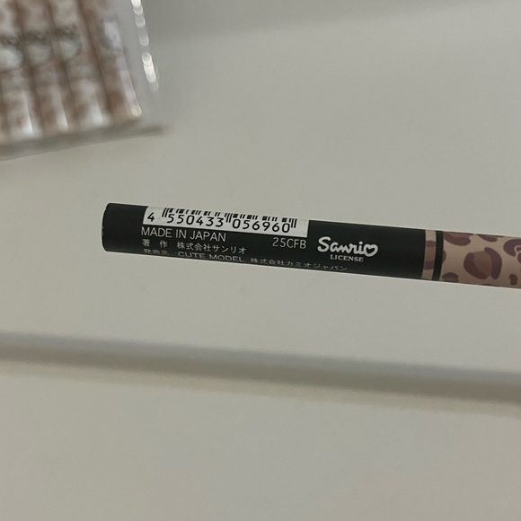 Hello Kitty Brown Leopard Mini Memo Pad, Pencil and Pencil Cap Bundle - Picture 5 of 9